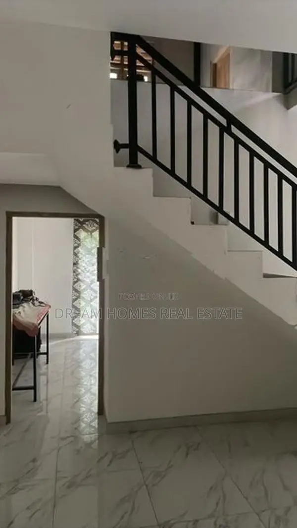 House with Land for Sale – Walakumbura, Alawwa