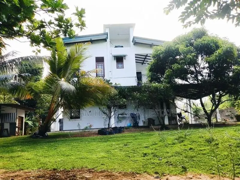 Brand New Two-Story House for Sale – Gampaha Town