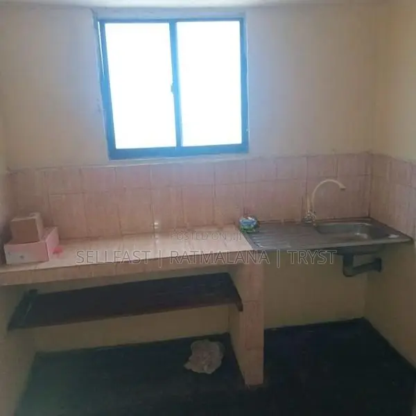 Room for Rent in Ratmalana ( Girls Only )