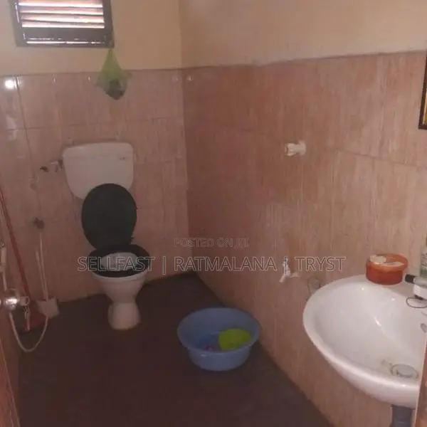 Room for Rent in Ratmalana ( Girls Only )
