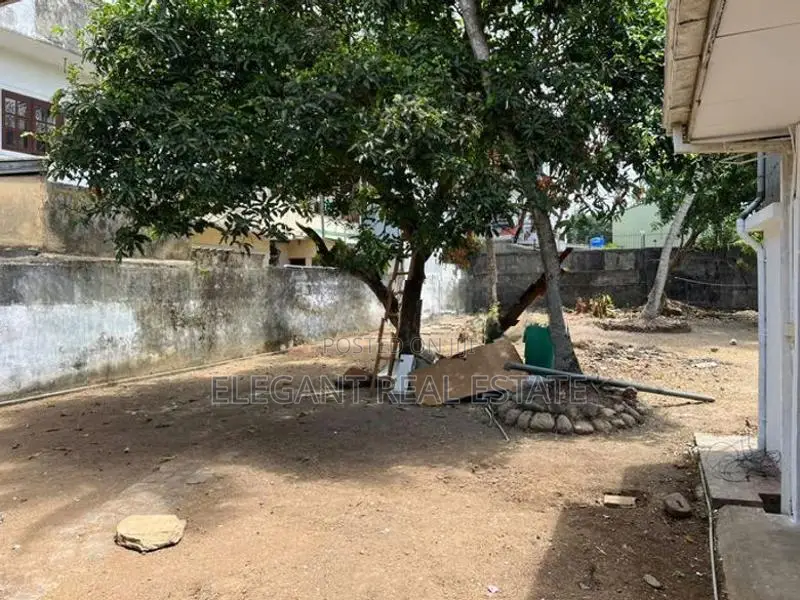 05 Bedroom Unfurnished House For Sale in Dehiwala (A6597)