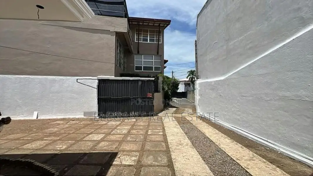05 Bedroom Unfurnished House For Sale in Dehiwala (A6597)
