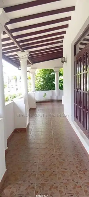 Separate Entrance 1st floor Upstair House for Rent Pagoda Rd, Pitakott