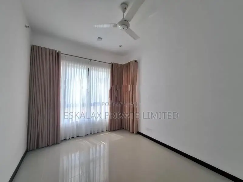Tri-Zen 2BR Luxury Apartment for Rent in Colombo 2 - EA760