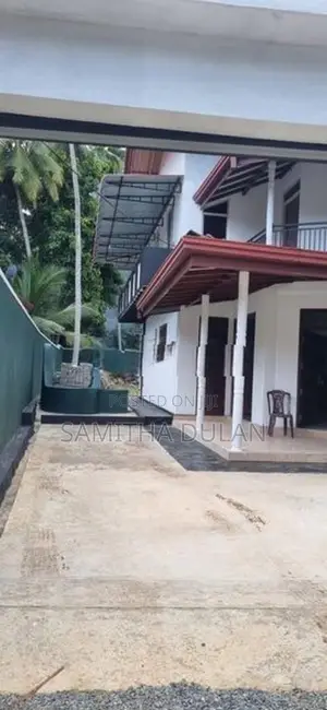 Two Story House for Rent -5 Bed Rooms Bandaragama