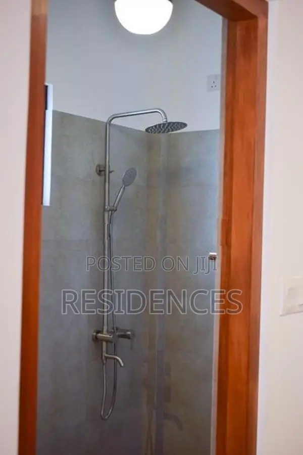 Fully Furnished 1-Bedroom Apartment For Rent In Kelaniya