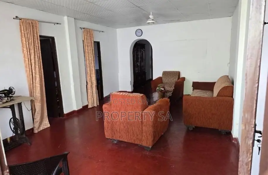 Livable House For Sale in Kalubowila