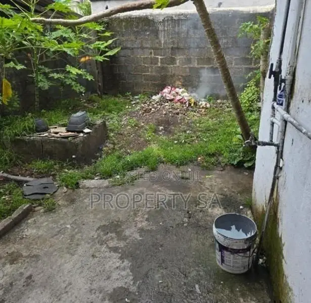 Livable House For Sale in Kalubowila