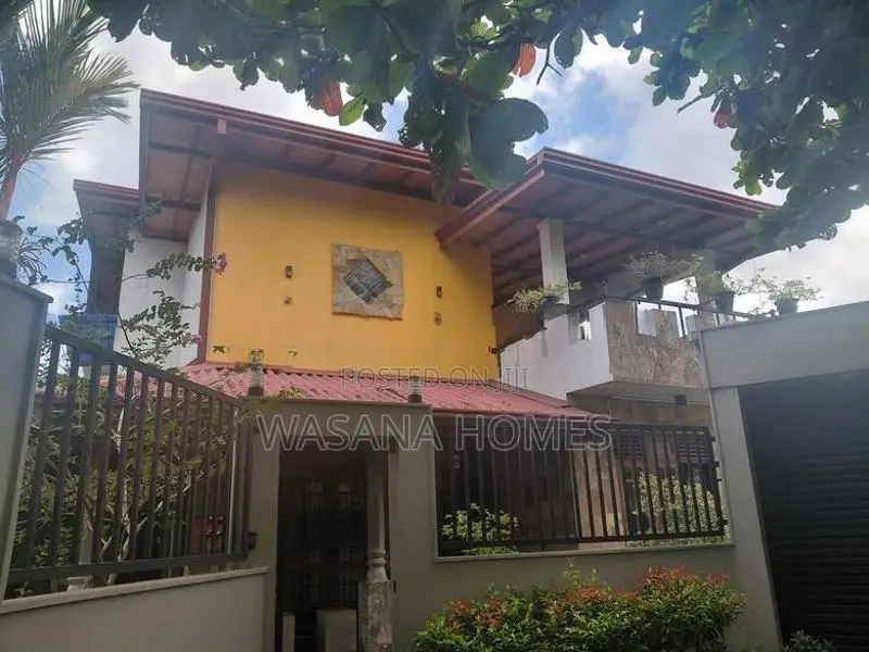 Beautiful House For Sale Borelesgamuwa
