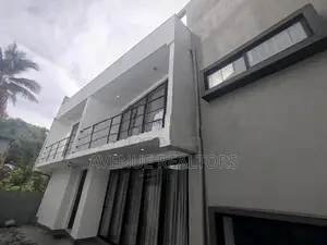 Modern House / Commercial Property for Sale in Mirihana, Nugegoda|HS49