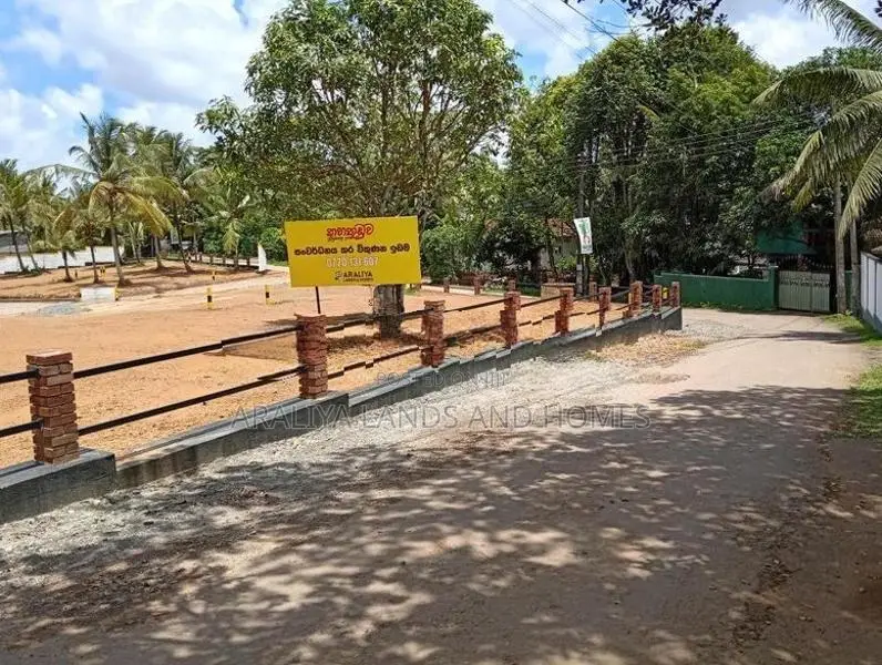 Land for Sale in Homagama
