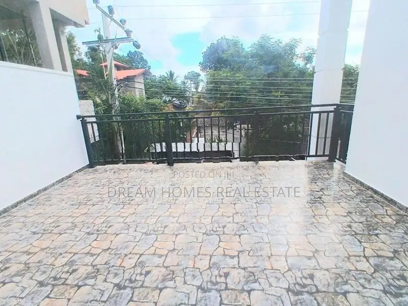 Modern Luxury House for Sale – Piliyandala