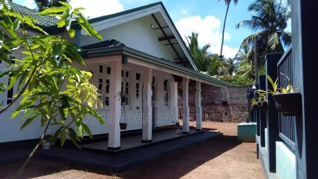 Beautifully Completed House for Sale on 17.5 Perches Wennappuwa