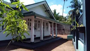 Beautifully Completed House for Sale on 17.5 Perches Wennappuwa