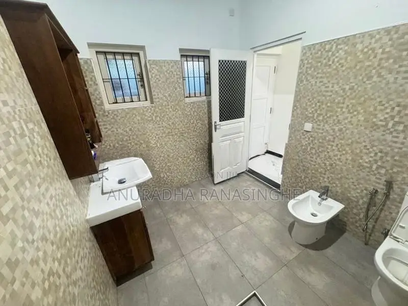 Beautifully Completed House for Sale on 17.5 Perches Wennappuwa