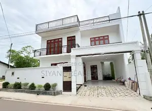 Brand New Beautiful Modern House for Sale in Piliyandala