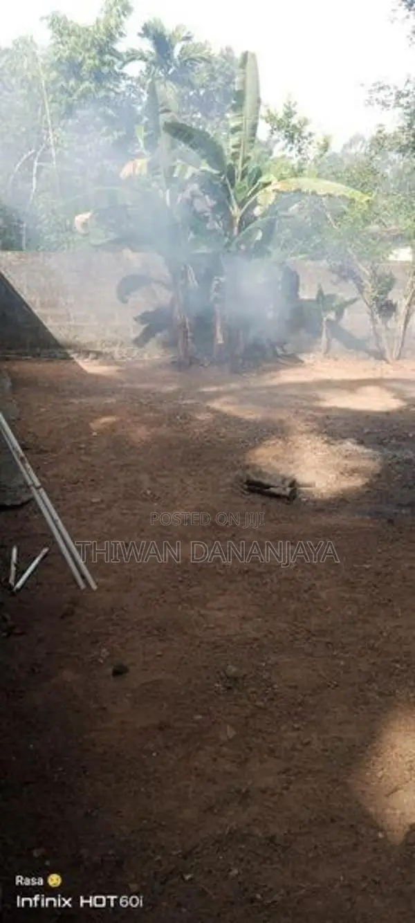 හරි හතරැස් ඉඩමක් විකිණීමට පොකුණුවිට