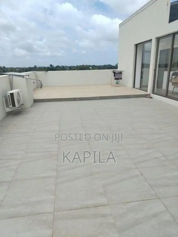 Roof Top Space For Rent in Thalahena, Malabe