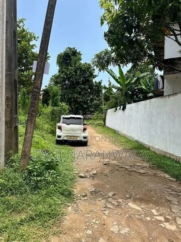 Land for sale in Angoda
