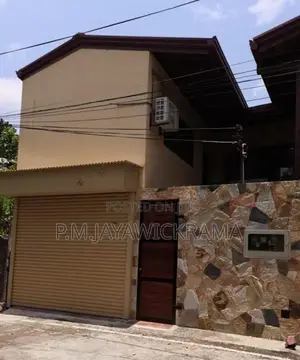 Fully furnished Room for Rent in Thalawathugoda