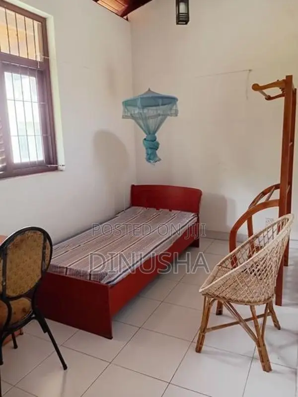 Room for Rent ( Girls Only) Kottawa