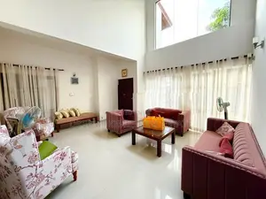 Near Pelawaththa Junction - 4 Bed Luxury House for Rent