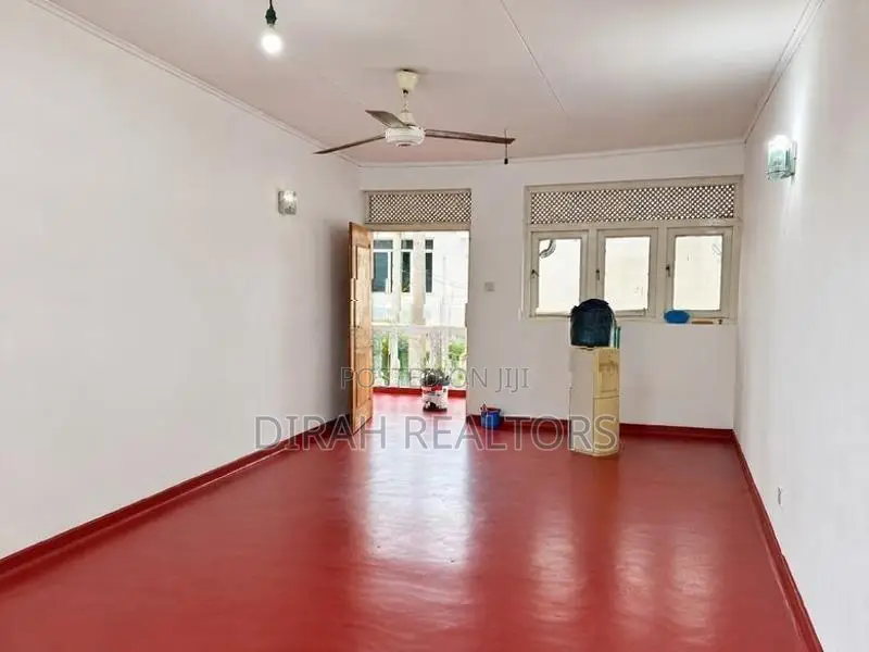 4BR First Floor House for Rent - Nugegoda (ZR-0020)