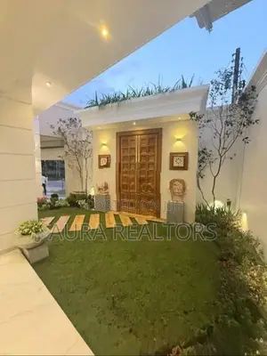 Luxury House for Sale in Battaramulla Jayantipura Road (p-123)
