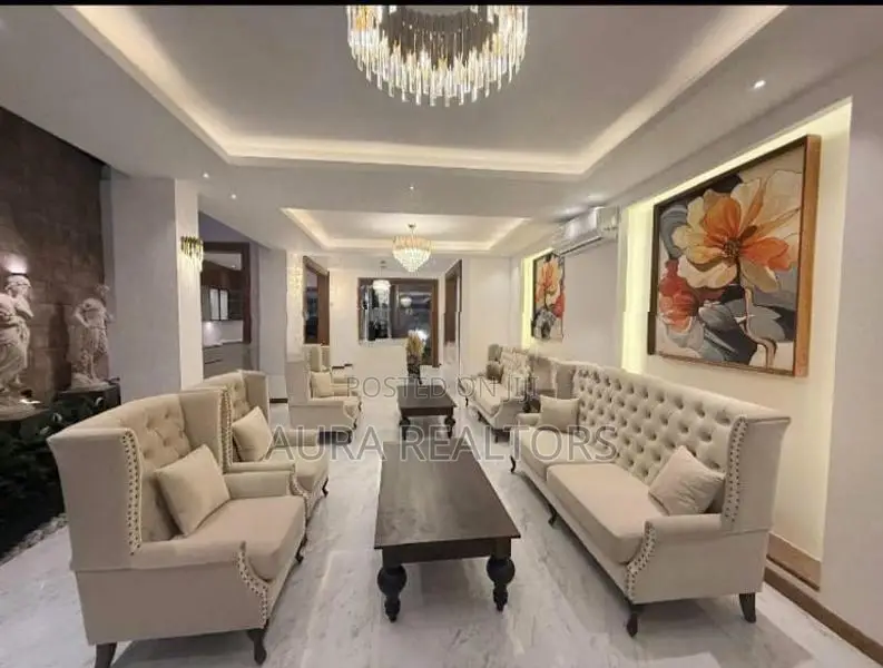 Luxury House for Sale in Battaramulla Jayantipura Road (p-123)