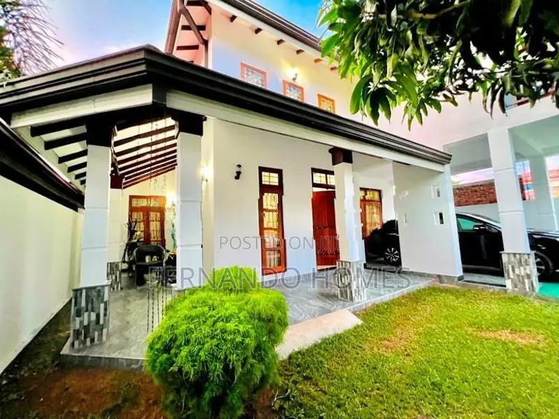 Value Living Well Built Upstairs House For Sale In Negombo Daluwakotuw