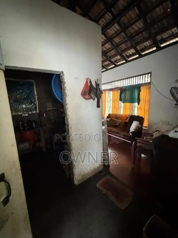 House for Sale in Grandpass Colombo 14