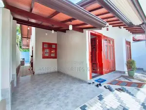 BRAND NEW 3 BEDROOMS HOUSE FOR SALE IN PILIYANDALA MADAPATHA