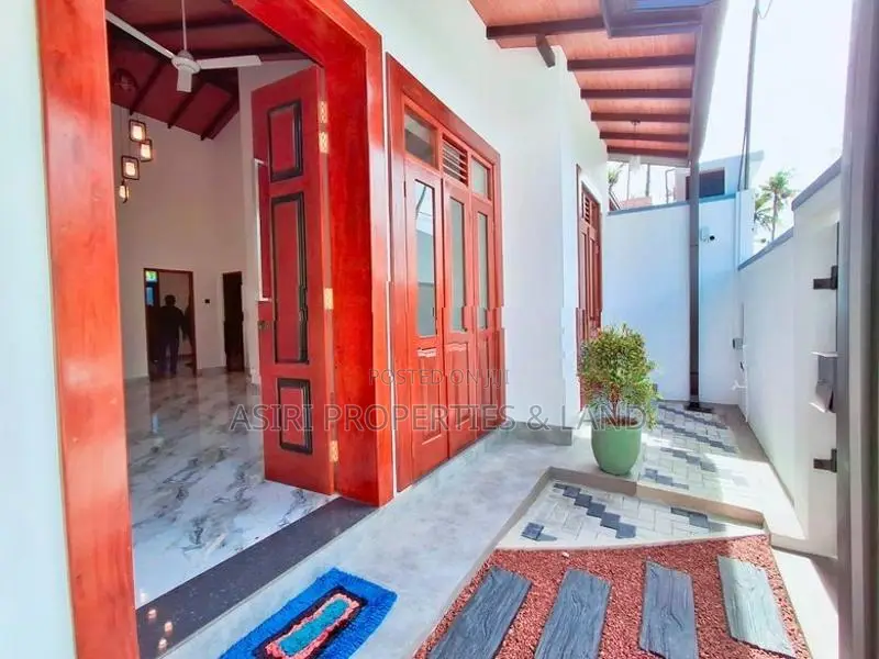 BRAND NEW 3 BEDROOMS HOUSE FOR SALE IN PILIYANDALA MADAPATHA