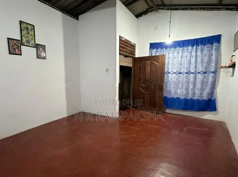 House for Sale Ragama Neligama Junction 50m