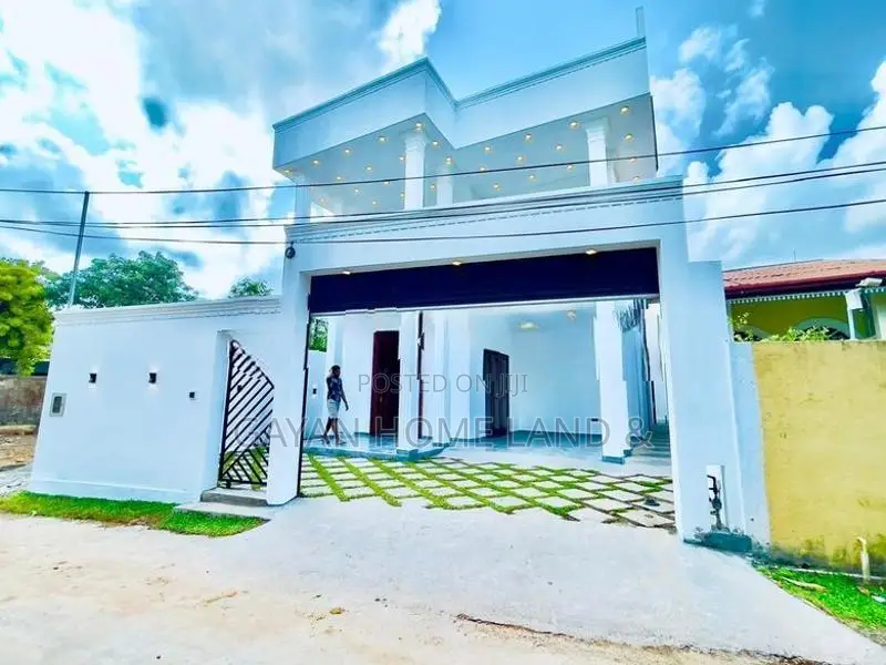 Brand New Superb Quality House in a Close To The Bypass Road