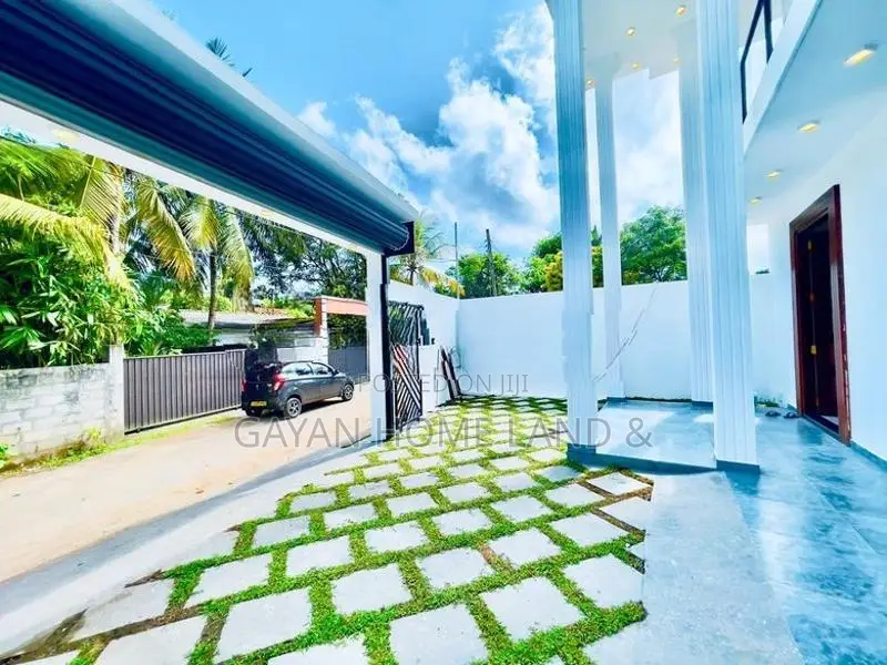 Brand New Superb Quality House in a Close To The Bypass Road