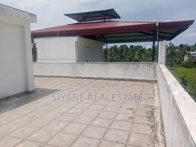 Luxury 3-Storey Town House for Sale – Homagama
