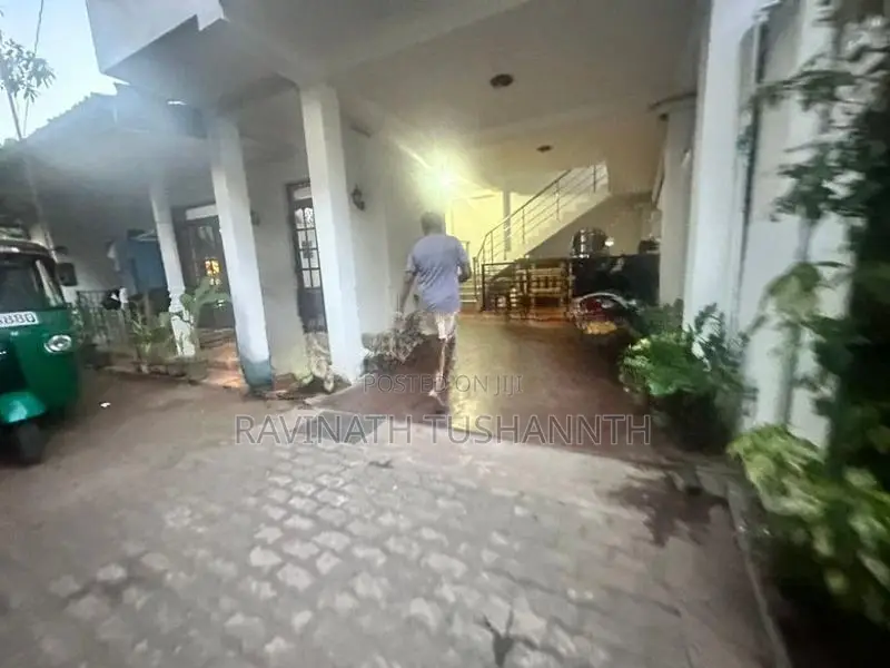 House For Sale In Kerawalapitiya Road, Wattala