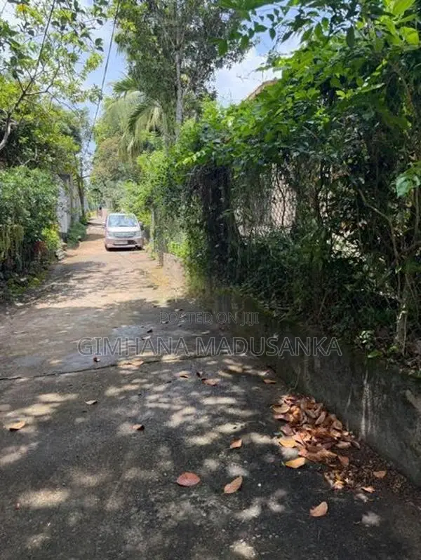 Land for Sale in Kesbewa
