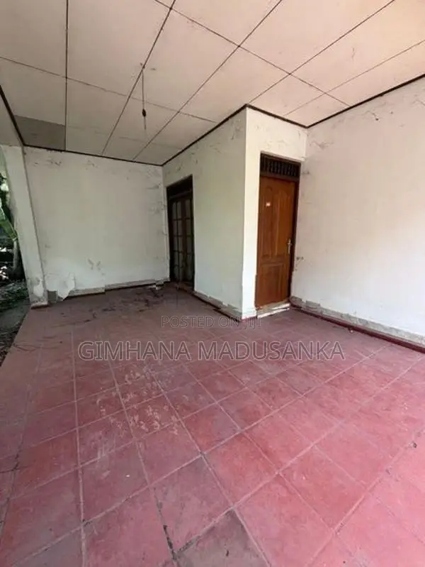 Land for Sale in Kesbewa