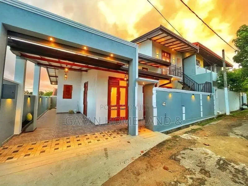 Brand New Two Storey Beautiful House in Polgasowita Siyabalagoda