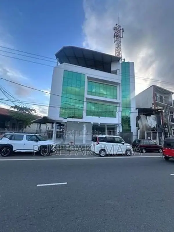 Commercial Space for Rent in Boralesgamuwa ( File No 158 C)Rattanapiti