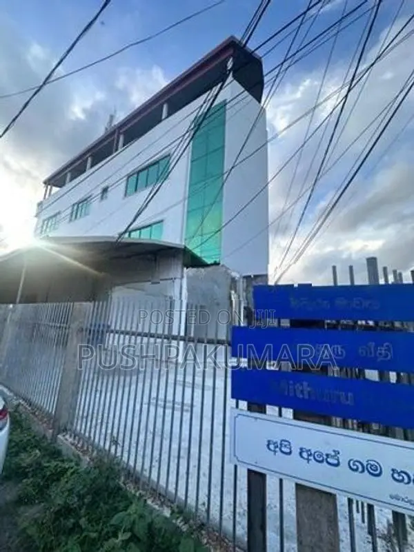 Commercial Space for Rent in Boralesgamuwa ( File No 158 C)Rattanapiti