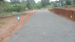 අම්බලන්ගොඩ බටපොල පාරට ලගින් බිම් කොටස්