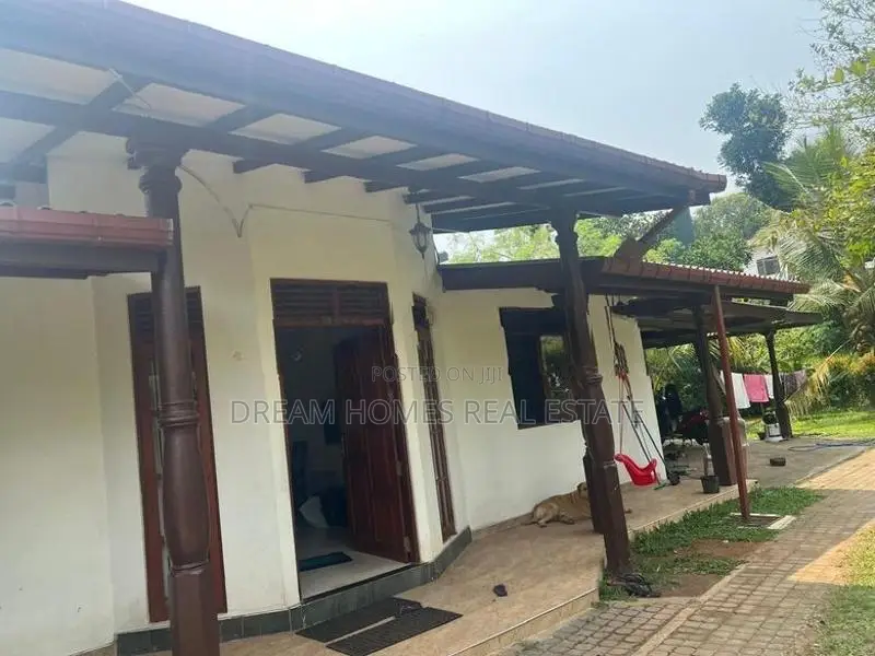 House with Land for Sale – Malabe