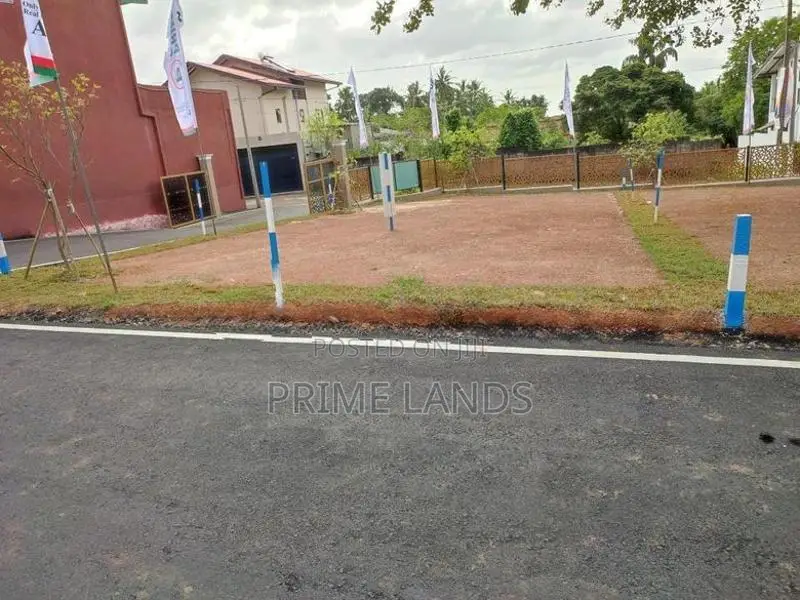 Bokundara Land for Sale in Makuluduwa