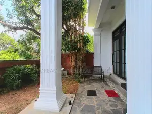 Fully Furnished Luxury 3-Story House for Rent in Madiwela, Kotte