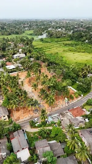 Facing to 457 Panadura Hirana Road Commercial Land Plots