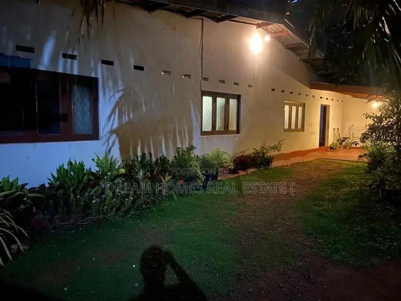 House with Land for Sale – Kotte