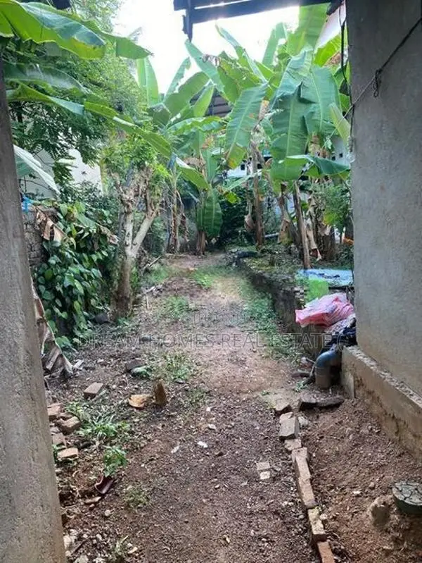 House with Land for Sale – Kotte